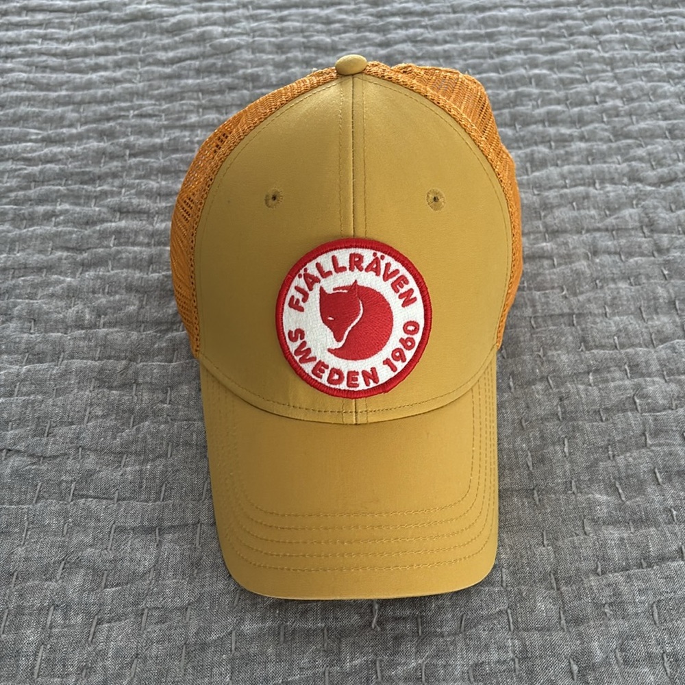Men's Yellow Cap